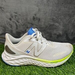 New Balance Fresh Foam Arishi v4 Running Shoes Size White Blue Womens size 8.5 B